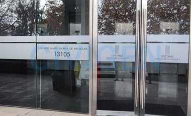 Oficina en arriendo en LO BARNECHEA