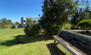 Casa en Venta en Casa de 650 m2 con piscina temperada - Lomas de Coihuin