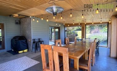Casa en Venta en Casa de 650 m2 con piscina temperada - Lomas de Coihuin