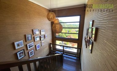 Casa en Venta en Casa de 650 m2 con piscina temperada - Lomas de Coihuin