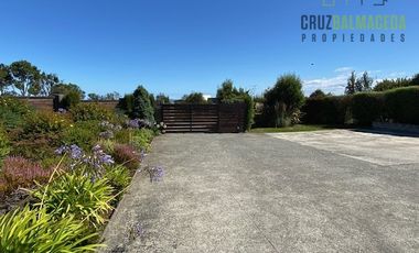 Casa en Venta en Casa de 650 m2 con piscina temperada - Lomas de Coihuin