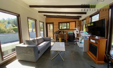 Casa en Venta en Casa de 650 m2 con piscina temperada - Lomas de Coihuin