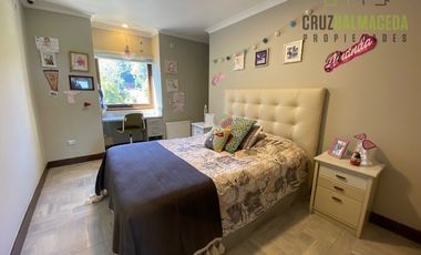 Casa en Venta en Casa de 650 m2 con piscina temperada - Lomas de Coihuin