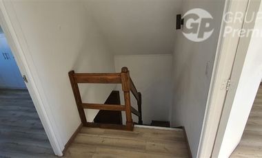 Casa en Venta en Javiera Carrera - Simon Bolivar