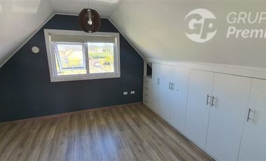 Casa en Venta en Javiera Carrera - Simon Bolivar