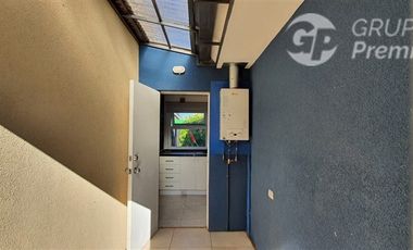 Casa en Venta en Javiera Carrera - Simon Bolivar