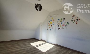 Casa en Venta en Javiera Carrera - Simon Bolivar