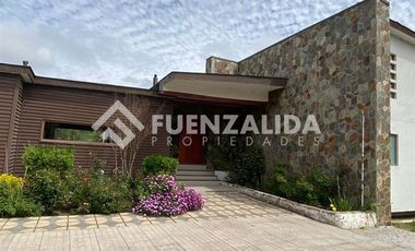 Casa en Arriendo en Lonquen Sur