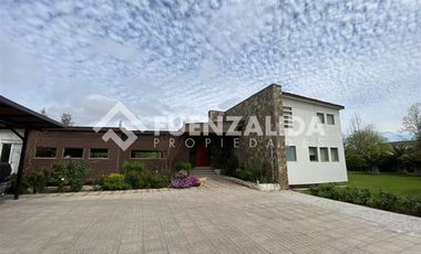 Casa en Arriendo en Lonquen Sur