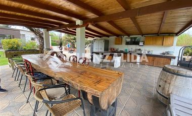 Casa en Arriendo en Lonquen Sur