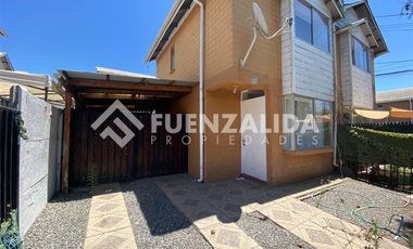 Casa en Arriendo en Villa Carlos Droguett