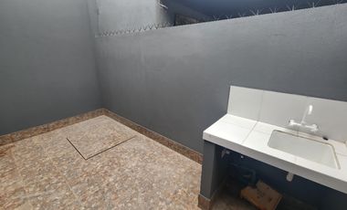 Casa en alquiler en Burzaco Este