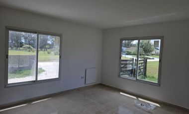 Venta Casa 4 ambientes a estrenar. Barrio Harás del Mar. Santa Clara