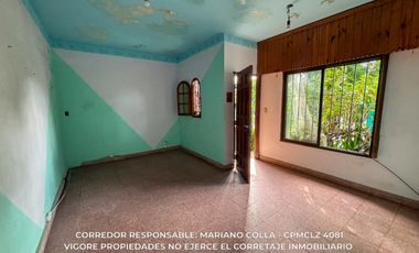 Casa 6 ambientes 226 m² en venta con cochera en Burzaco - Apto Credito