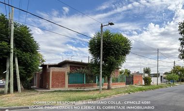 Casa 6 ambientes 226 m² en venta con cochera en Burzaco - Apto Credito