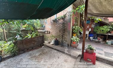 Casa 6 ambientes 226 m² en venta con cochera en Burzaco - Apto Credito