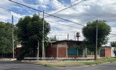 Casa 6 ambientes 226 m² en venta con cochera en Burzaco - Apto Credito