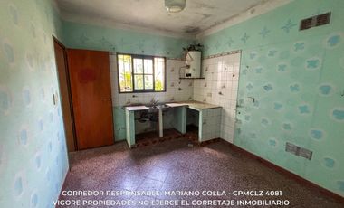 Casa 6 ambientes 226 m² en venta con cochera en Burzaco - Apto Credito