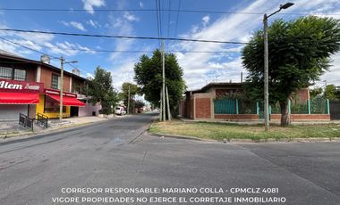 Casa 6 ambientes 226 m² en venta con cochera en Burzaco - Apto Credito