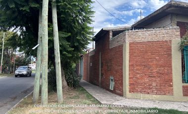 Casa 6 ambientes 226 m² en venta con cochera en Burzaco - Apto Credito