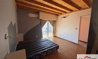 PH en alquiler c/ cochera en Ramos Mejía