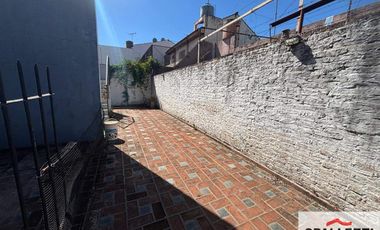 PH en alquiler c/ cochera en Ramos Mejía