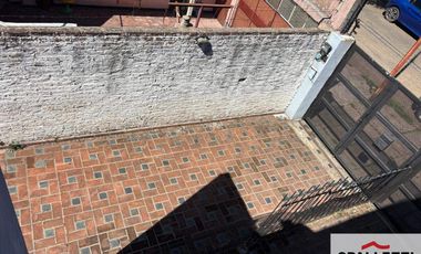 PH en alquiler c/ cochera en Ramos Mejía