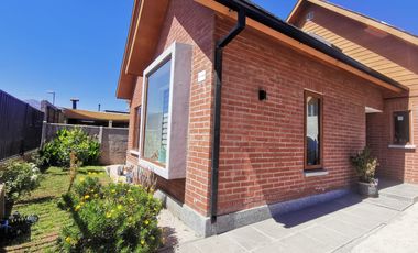 ARRIENDO CASA CON PISCINA, MACHALI