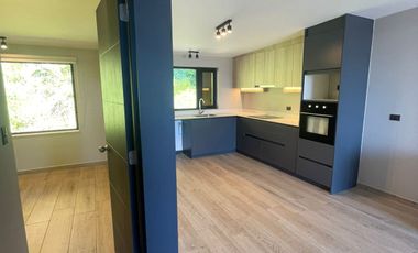 Casa en arriendo c/ estacionamiento en Camino Villarrica a Pucón