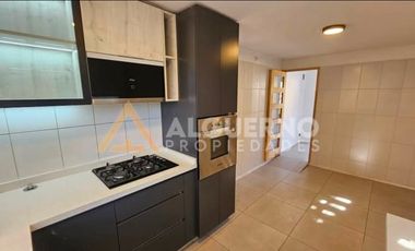 VENDO EXCLUSIVA CASA DE 3D3B2E Y PISCINA C DE LOS VALLES