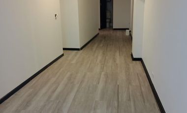 AMPLIA OFICINA ENTRE MANUEL MONTT Y PEDRO DE VALDIVIA