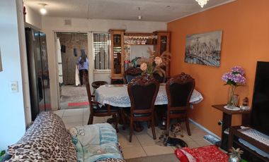 OPORTUNIDAD CASA ESQUINA CON LOCAL COMERCIAL