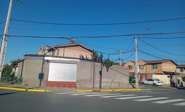 OPORTUNIDAD CASA ESQUINA CON LOCAL COMERCIAL