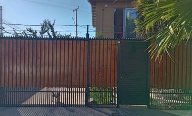 OPORTUNIDAD CASA ESQUINA CON LOCAL COMERCIAL