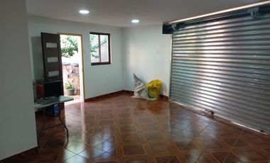 OPORTUNIDAD CASA ESQUINA CON LOCAL COMERCIAL