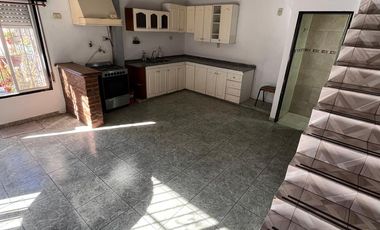 Departamento en Alquiler Mtro. Rivadavia, Alte. Brown