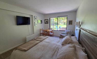 PRIMER PISO CON JARDÍN REMODELADO Y LISTO PARA DISFRUTAR