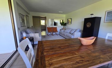 PRIMER PISO CON JARDÍN REMODELADO Y LISTO PARA DISFRUTAR