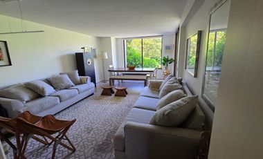 PRIMER PISO CON JARDÍN REMODELADO Y LISTO PARA DISFRUTAR