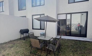 CASA EN RENTA EN SOPHIA DISTRITO