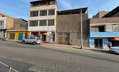 Terreno de 185 m2 en venta - Comas