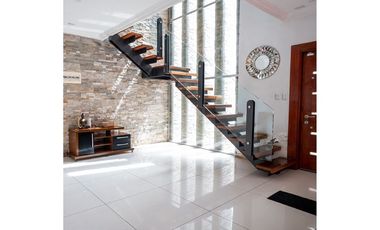 Casa Moderna en La Cisterna: Oportunidad Única