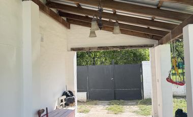 Alquiler, Casa 2 Dorm, 2 Baños, Galeria, Jardin, Quintas de Arguello