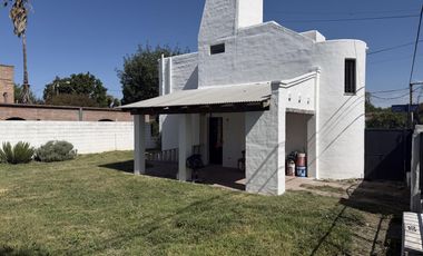 Alquiler, Casa 2 Dorm, 2 Baños, Galeria, Jardin, Quintas de Arguello