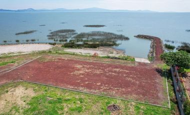 Terreno en venta Lago de Chapala | Lago Luna Tuxcueca | 268 m² en Esquina