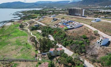 Terreno en venta Lago de Chapala | Lago Luna Tuxcueca | 268 m² en Esquina