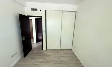 Departamento en alquiler de 2 ambientes con cochera