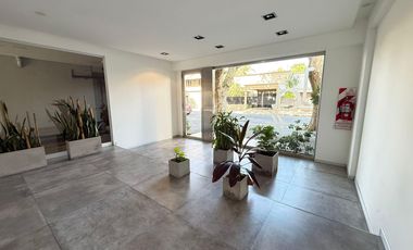 Departamento en alquiler de 2 ambientes con cochera