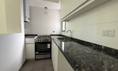Departamento en alquiler de 2 ambientes con cochera