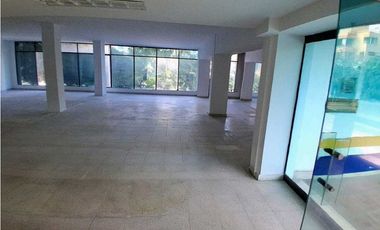 SE ARRIENDA HERMOSO LOCAL COMERCIAL EN ALTO PRADO BARRANQUILLA